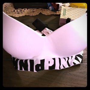 PINK Wireless Lightly Lined Bra